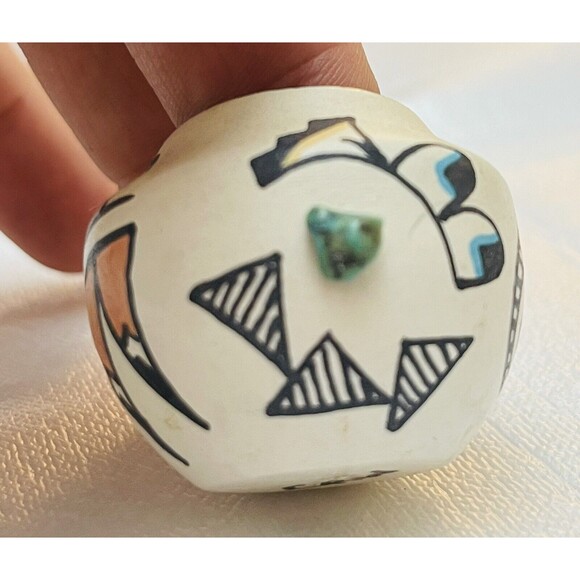 Native American Art Handmade Hand Painted Pottery Vase Miniature Signed CRW - Picture 6 of 11